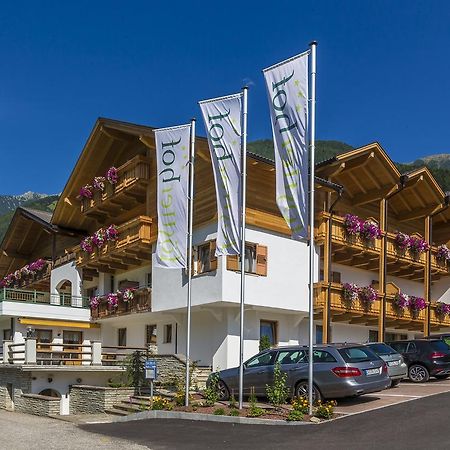 Hotel Foestlerhof Uttenheim Exterior foto